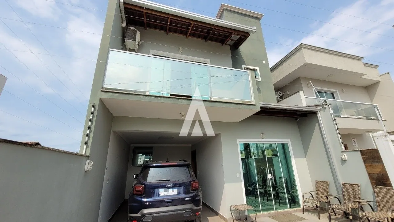 Sobrado com 1 suíte(s) mais 3 quarto(s) à venda no bairro Itajuba em Barra Velha, por R$ 1.200.000,00. - foto 1