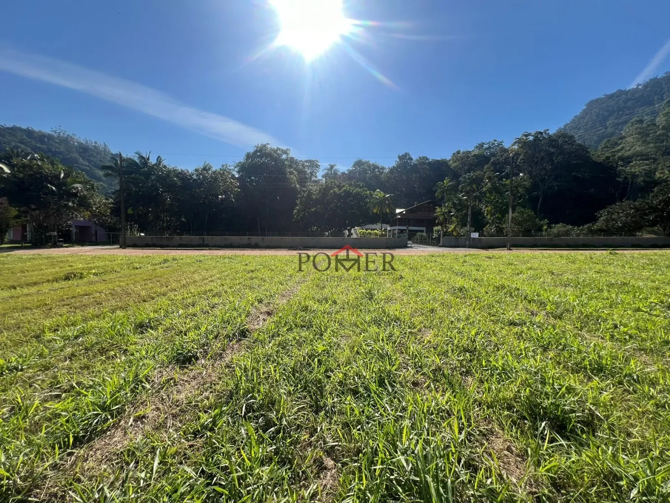 Lindo terreno, localizado no bairro Testo Rega, e com uma excelente frente de 20,00m. - foto 1