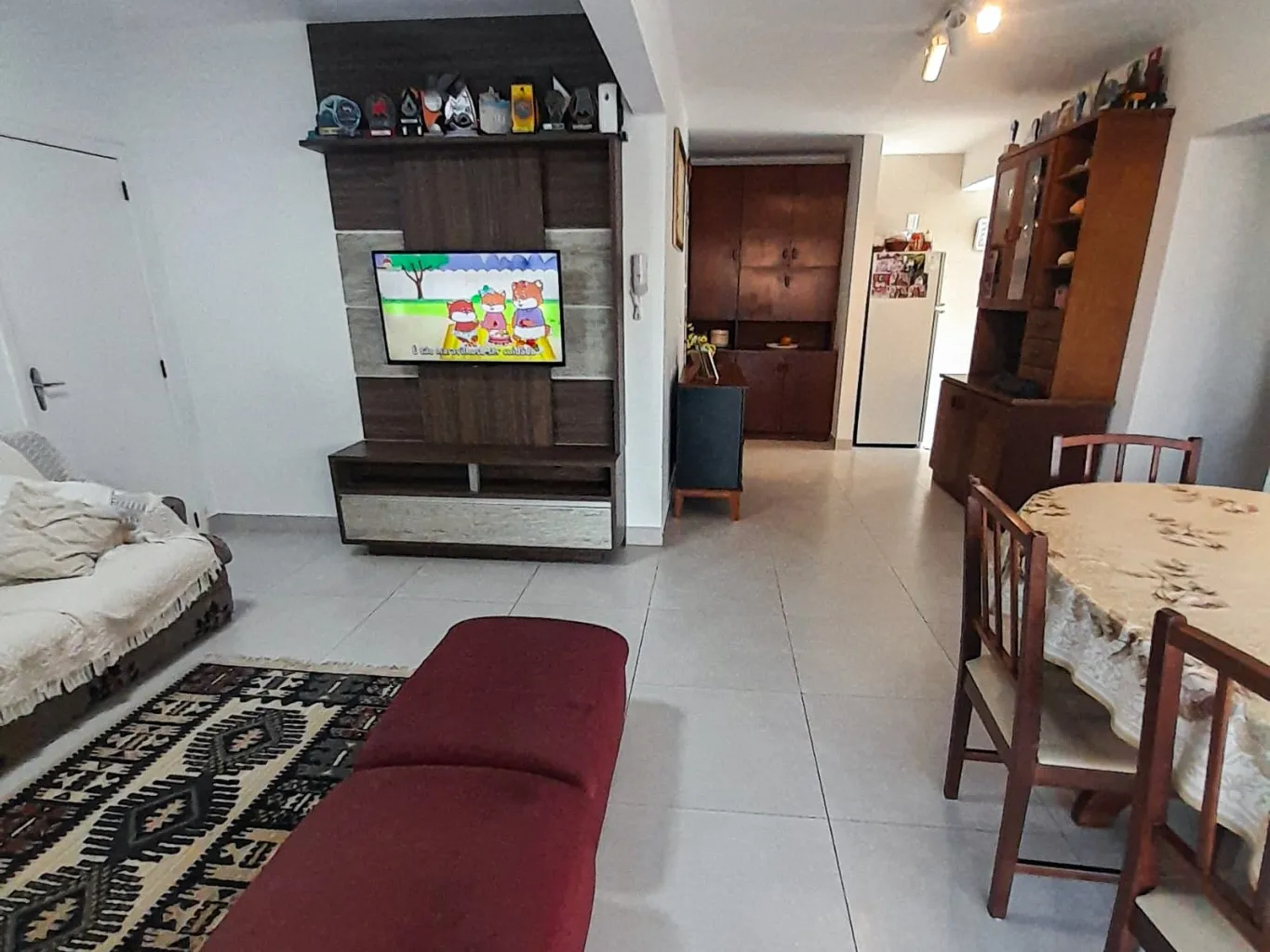 Apartamento em Bombinhas com 03 dormitórios, sendo 01 suíte - Centro | A 70 metros do mar — foto 3