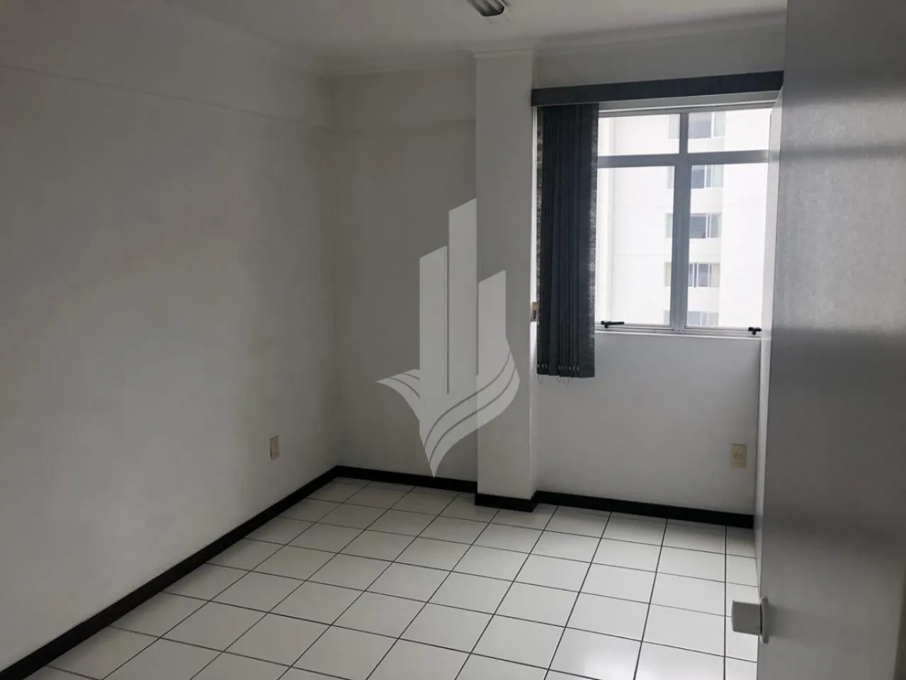 Sala comercial centro de Blumenau — foto 2