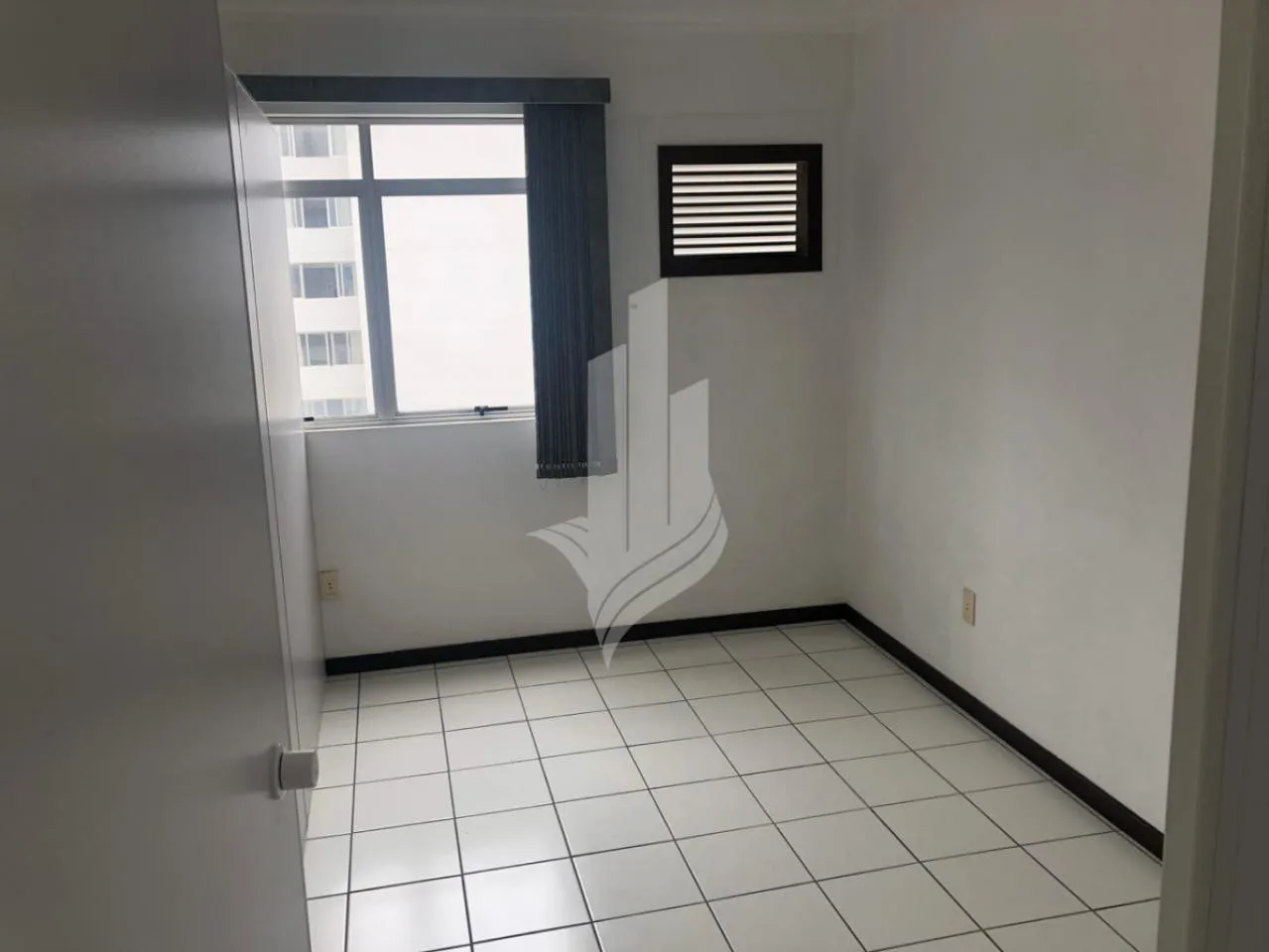 Sala comercial centro de Blumenau — foto 4