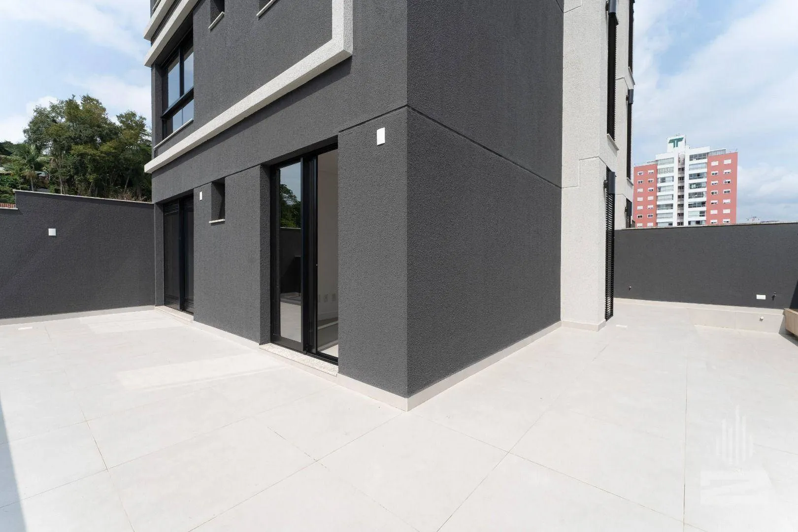 Carbono Concept - Construtora Andraus - Apartamento Garden à Venda com 2 Dormitórios e 121m no bairro Centro em Blumenau - foto 1