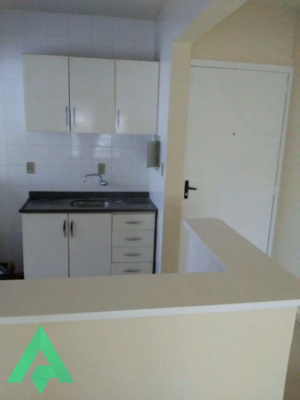 Apartamento com 3 dormitório à venda no Bairro Água Verde! — foto 2