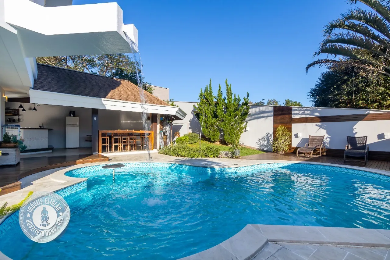 Casa · à venda · 3 quartos · 313m² · Velha Central, Blumenau