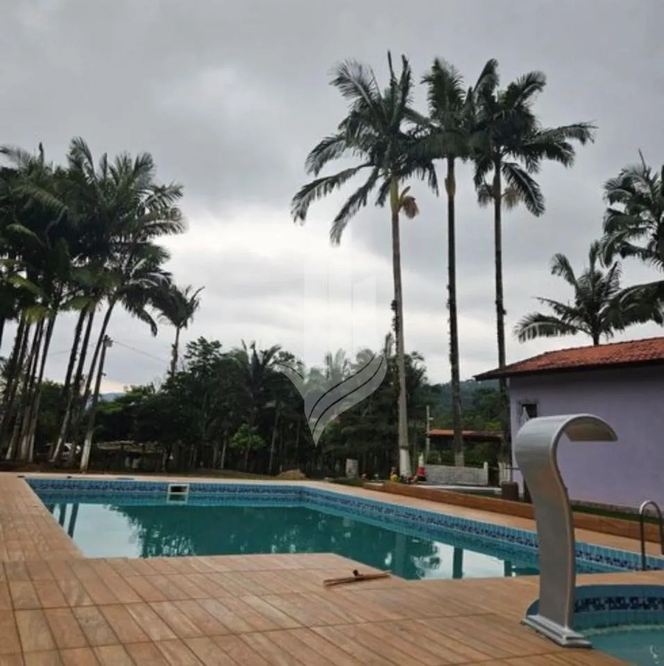 Fazenda / Sítio / Chácara com 8 Quartos à venda, 12000m - Centro de Luiz Alves - foto 1