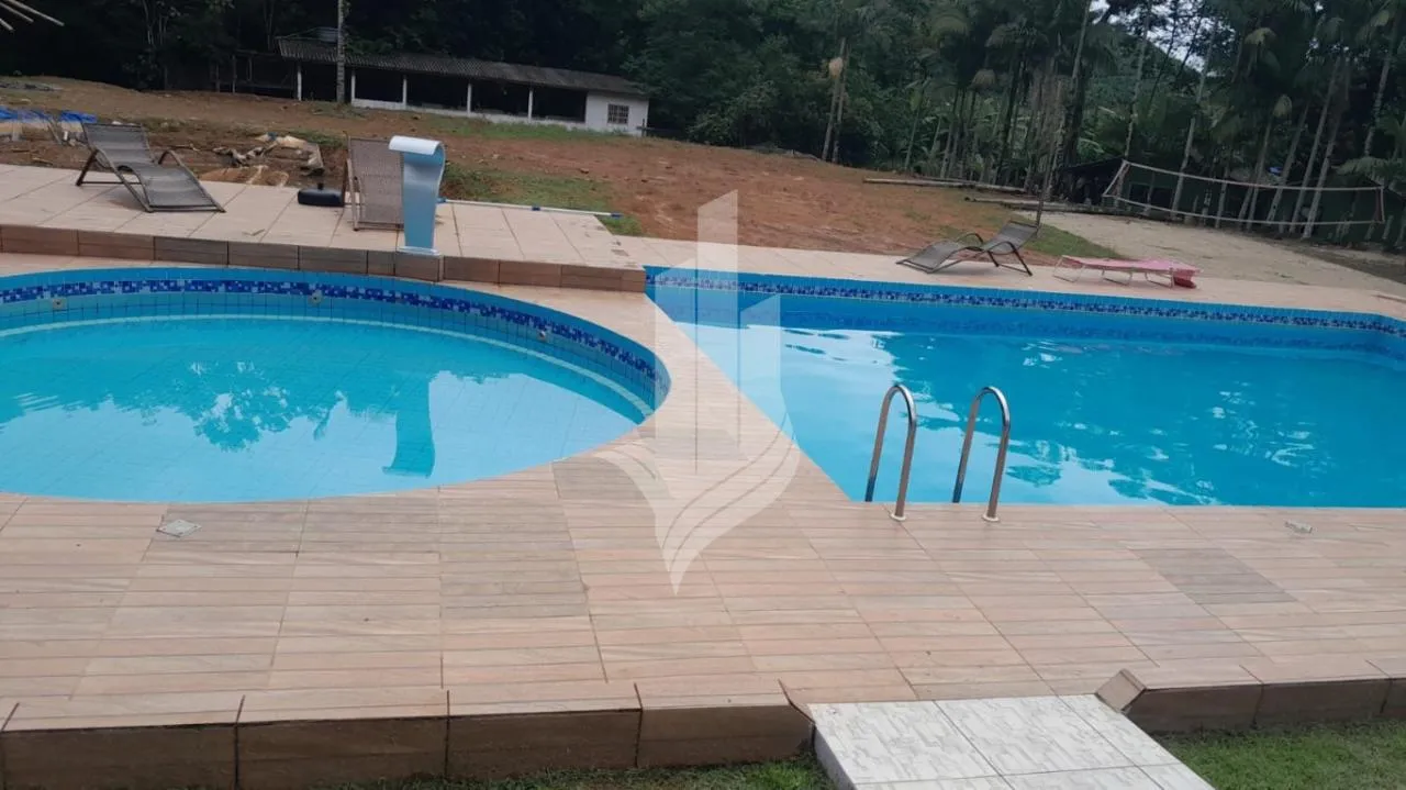 Fazenda / Sítio / Chácara com 8 Quartos à venda, 12000m - Centro de Luiz Alves — foto 2