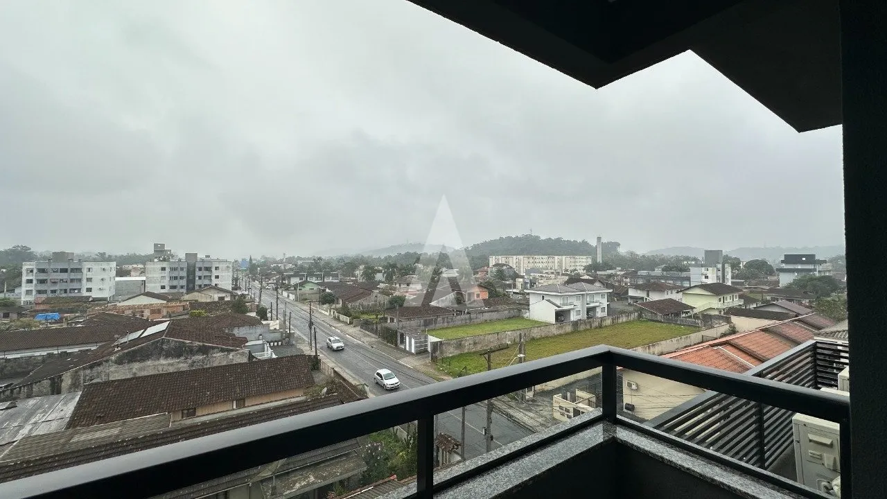 Apartamento com 1 suíte(s) mais 1 quarto(s) à venda no bairro Vila Nova em Joinville, por R$ 365.000.00. — foto 5