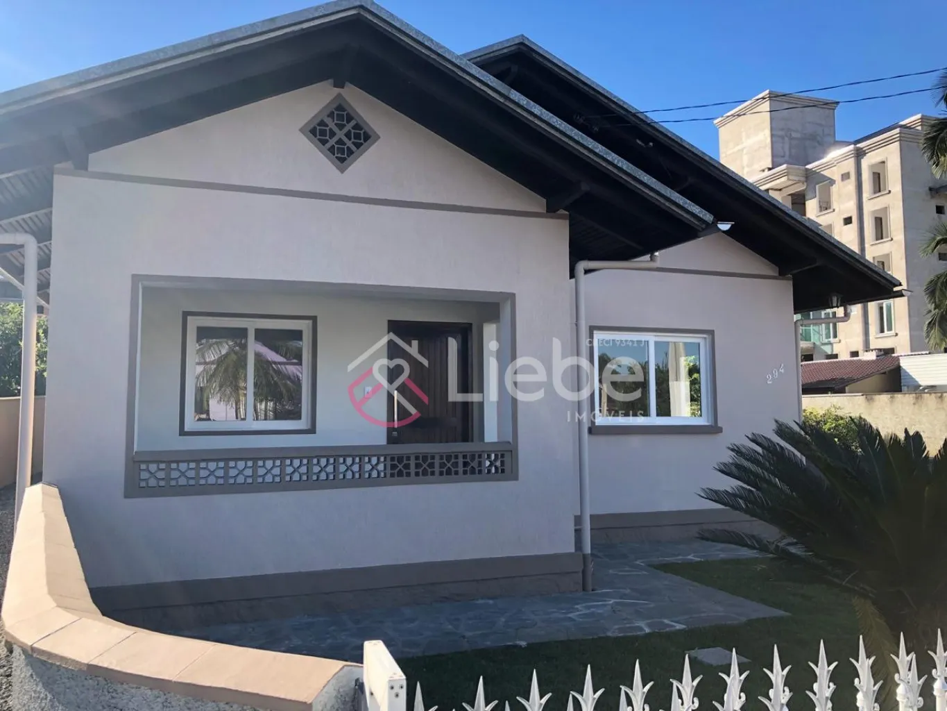 Duas Casas no Bairro Centro com 183,95m de construção, edificado num terreno com 392,00m e frente de 14,00 metros. - foto 1