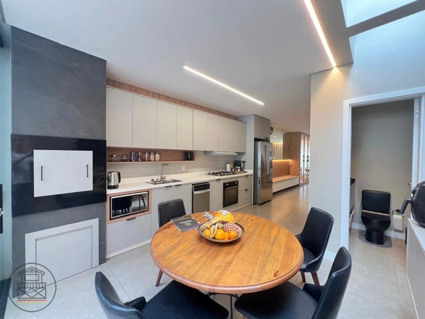 Excelente triplex mobiliado em rua sem saída no Badenfurt — foto 3