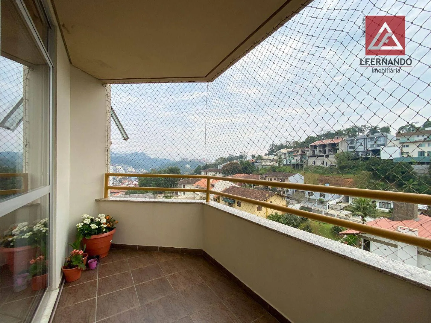 Apartamento com 3 dormitórios, sendo 1 suíte à venda, 111 m por R$ 580.000 - Água Verde - Blumenau/SC — foto 2