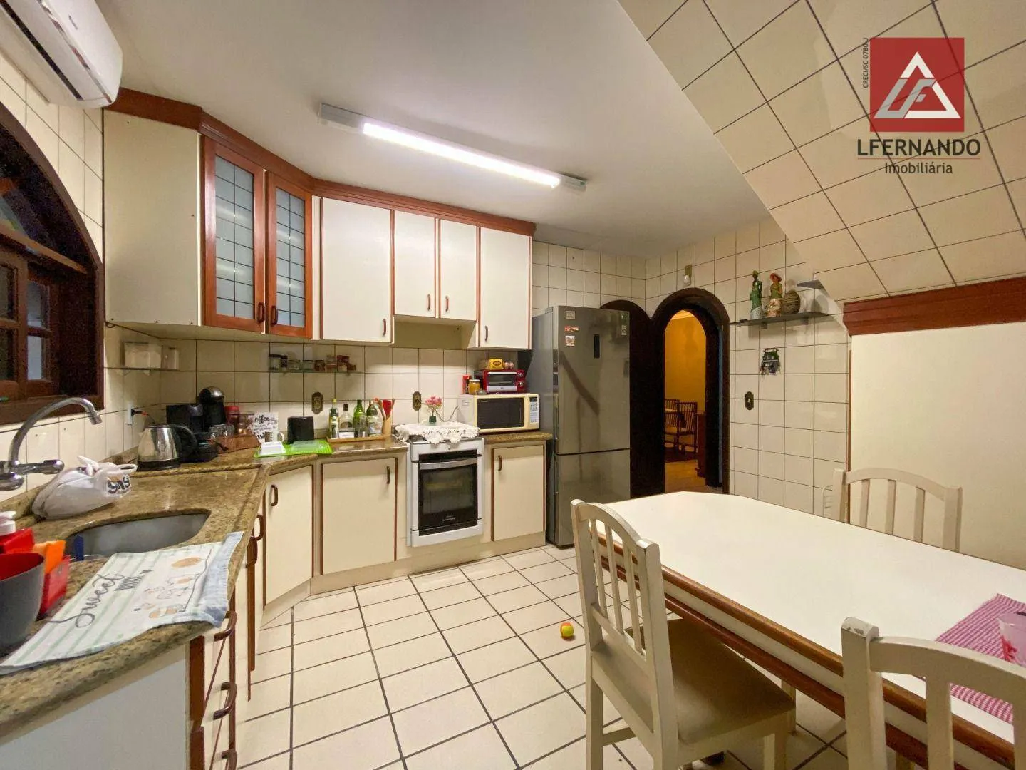 Casa com 3 dormitórios, sendo 1 suíte à venda, 261 m por R$ 1.350.000 - Velha - Blumenau/SC — foto 6