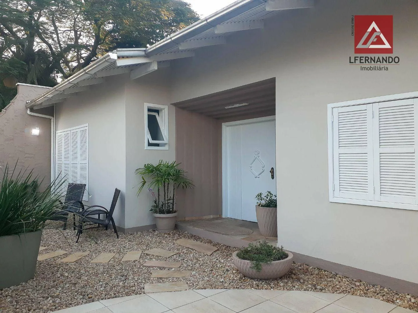 Casa com 3 dormitórios, sendo 1 suíte à venda, 280 m por R$ 800.000 - Boa Vista - Blumenau/SC — foto 2