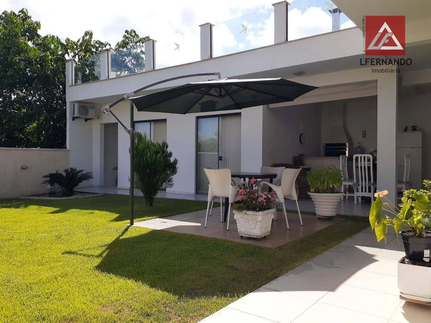 Casa com 3 dormitórios, sendo 1 suíte à venda, 219 m por R$ 1.500.000 - Centro - Blumenau/SC — foto 2