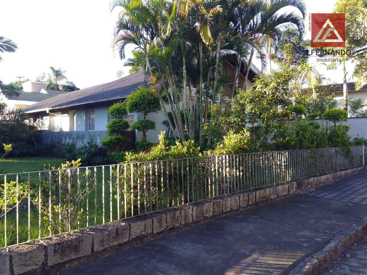 Casa com 3 dormitórios, sendo 1 suíte à venda, 250 m por R$ 1.700.000 - Centro - Blumenau/SC — foto 2