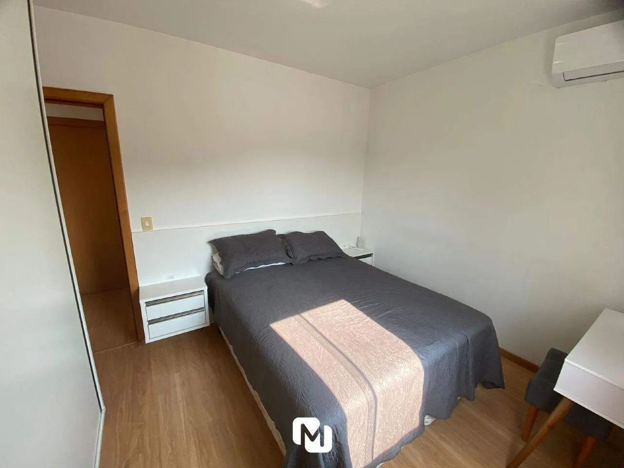 Venda de Apartamento semimobiliado com 2 Dormitórios , sacada, elevador, churrasqueira e área de festas! — foto 7