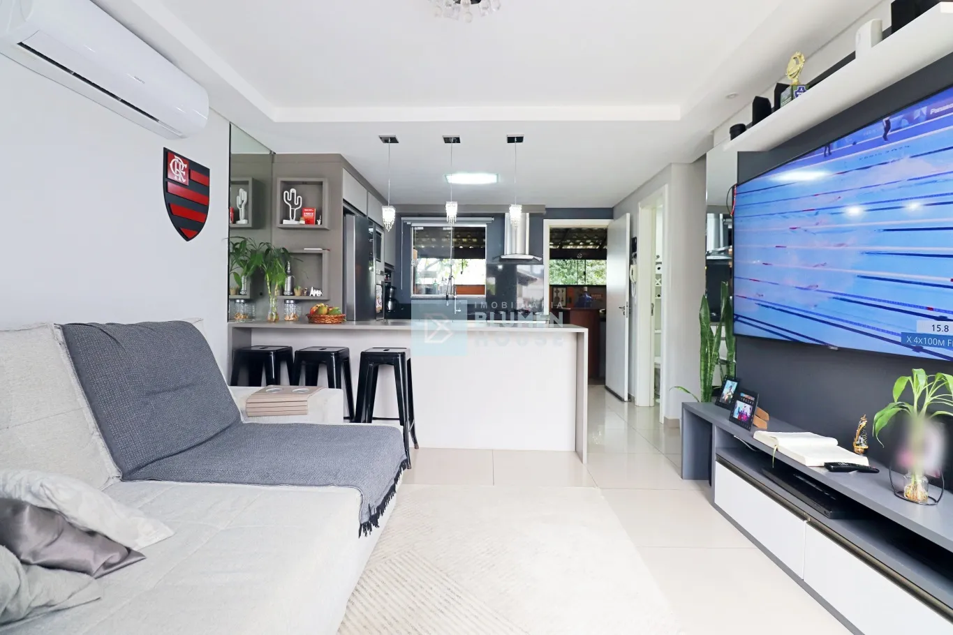 Sobrado em condomínio fechado no bairro Garcia! — foto 2