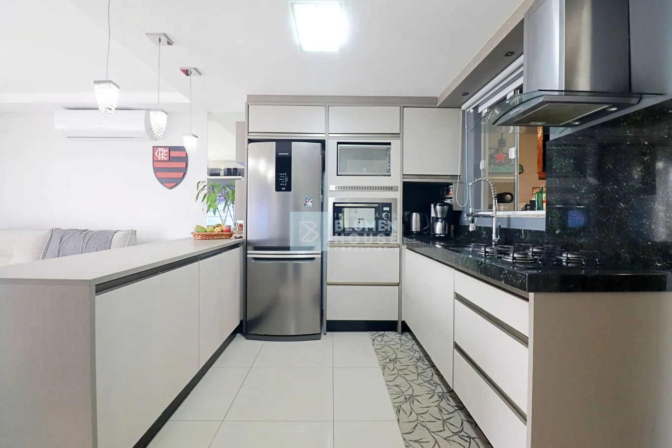 Sobrado em condomínio fechado no bairro Garcia! — foto 4