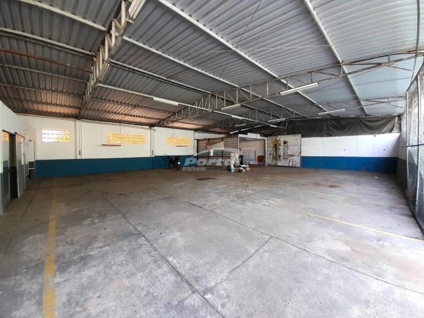 Galpões disponíveis para locação no bairro Velha - Blumenau/SC — foto 2