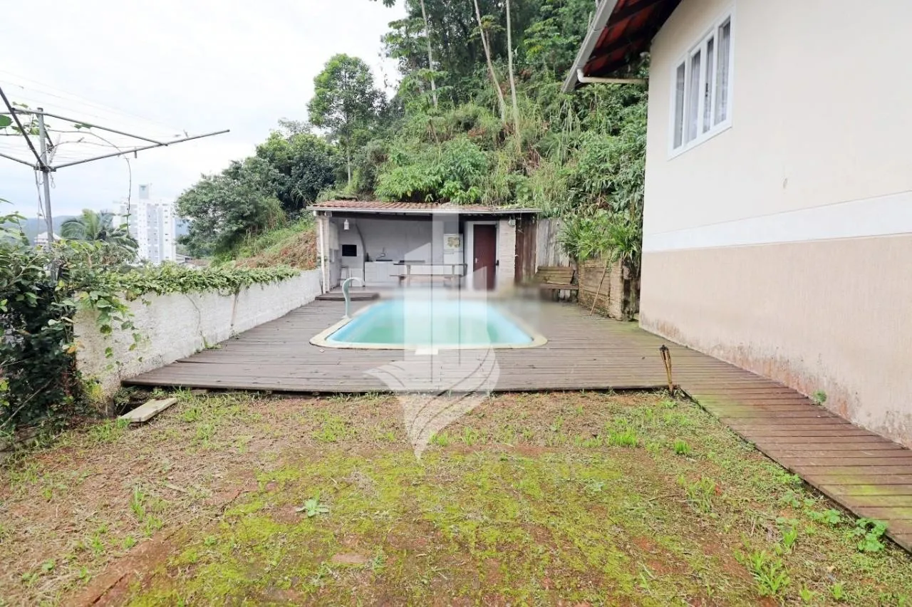 Casa térrea com Piscina no bairro Ponta Aguda — foto 3