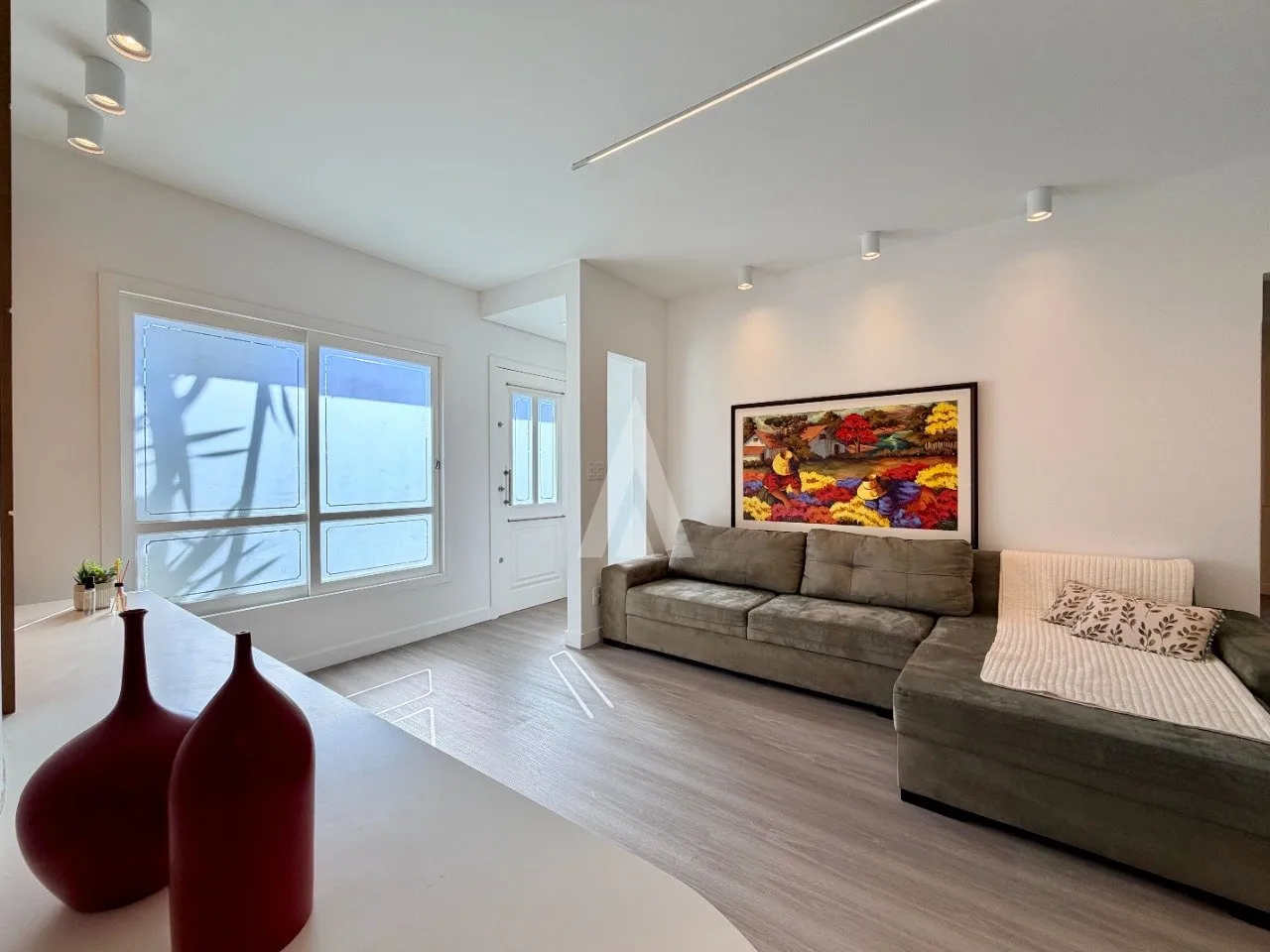 Casa em Condomínio com 1 suíte(s) mais 2 quarto(s) à venda no bairro Santo Antônio em JOINVILLE, por R$ 1.480.000.00. - foto 1