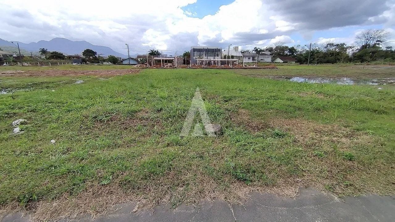 Terreno à venda no bairro Vila Nova em Joinville, por R$ 520.000.00. - foto 1