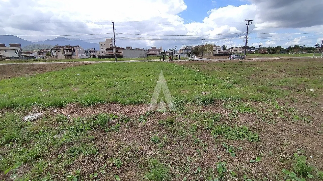 Terreno à venda no bairro Vila Nova em Joinville, por R$ 590.000.00. — foto 3