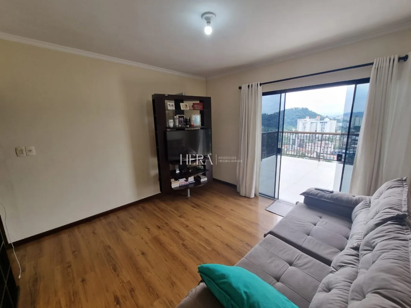Casa com amplo espaço no bairro Garcia! — foto 3