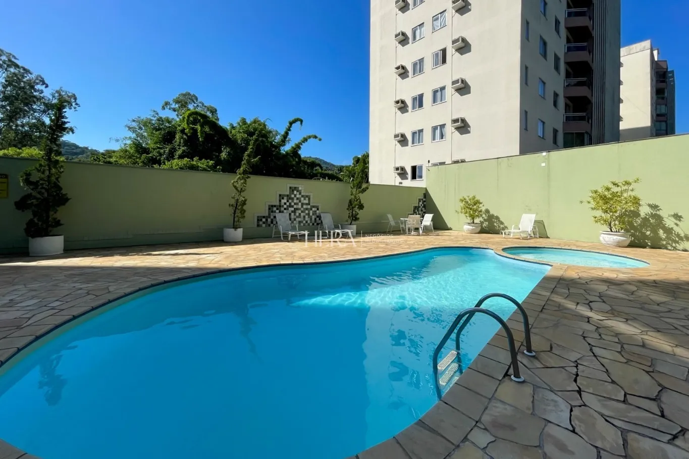 Apartamento a venda a dois minutos do centro de Blumenau. — foto 2