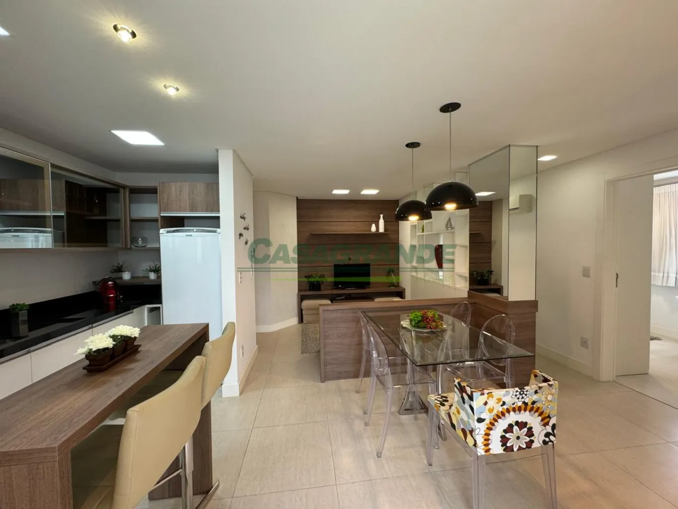 Apartamento mobiliado e decorado em ótima localização no bairro Itoupava Seca, ao lado da FURB, próximo a supermercados, farmácias, bares e outros serviços. — foto 4