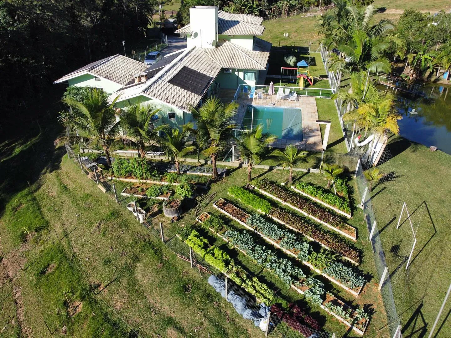 SÍTIO DE ALTO PADRÃO - COMPLETO, PRODUTIVO E PRONTO PARA MORAR! — foto 5