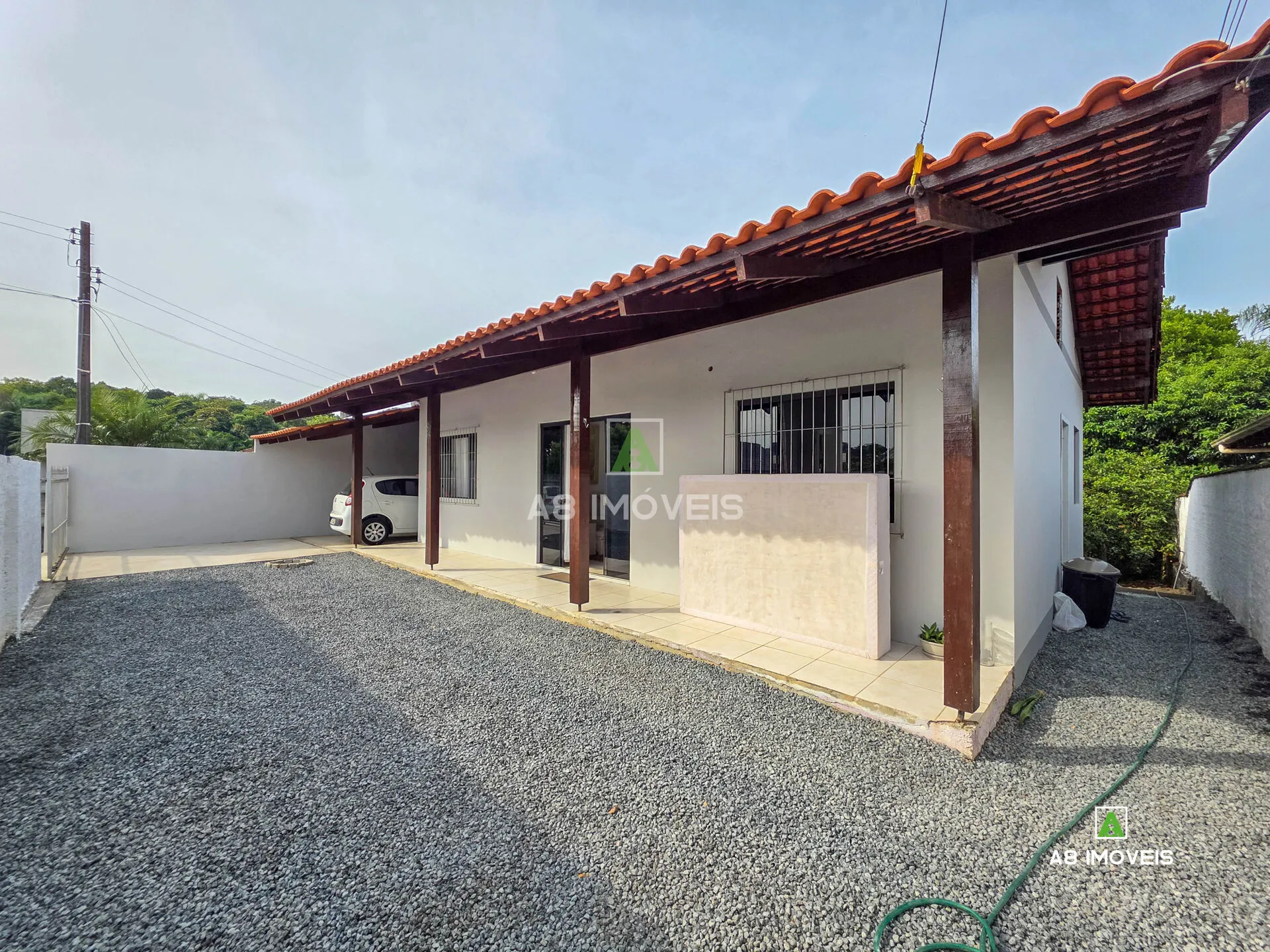 CASA TÉRREA 03 TRÊS QUARTOS FORTALEZA COM AMPLO ESPAÇO DE TERRENO — foto 2