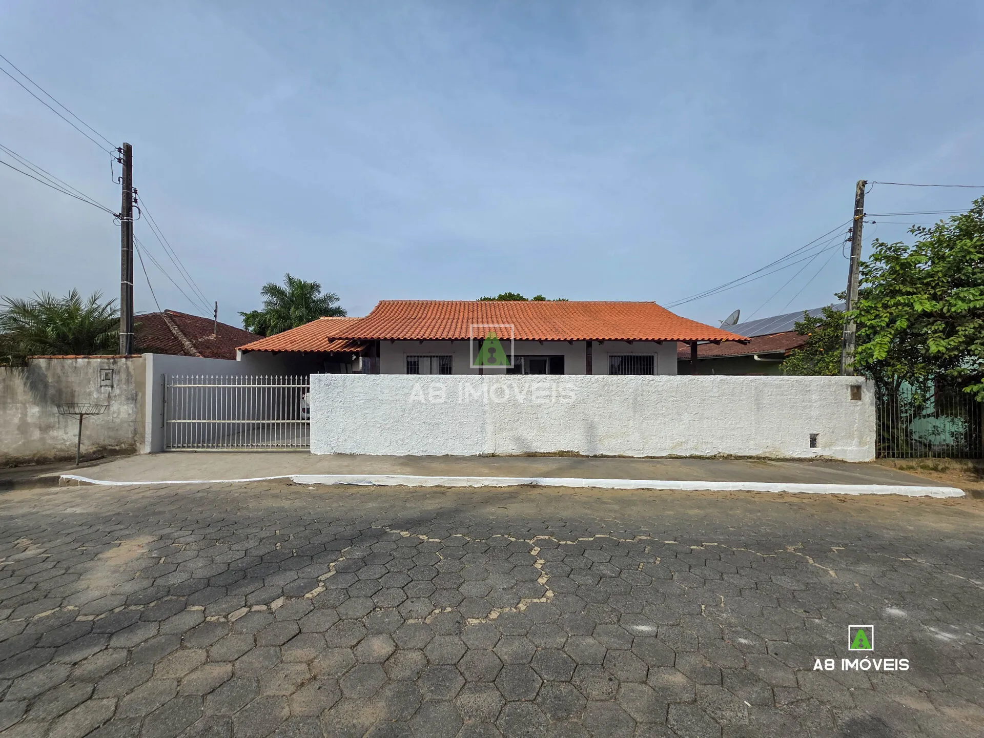 CASA TÉRREA 03 TRÊS QUARTOS FORTALEZA COM AMPLO ESPAÇO DE TERRENO — foto 3