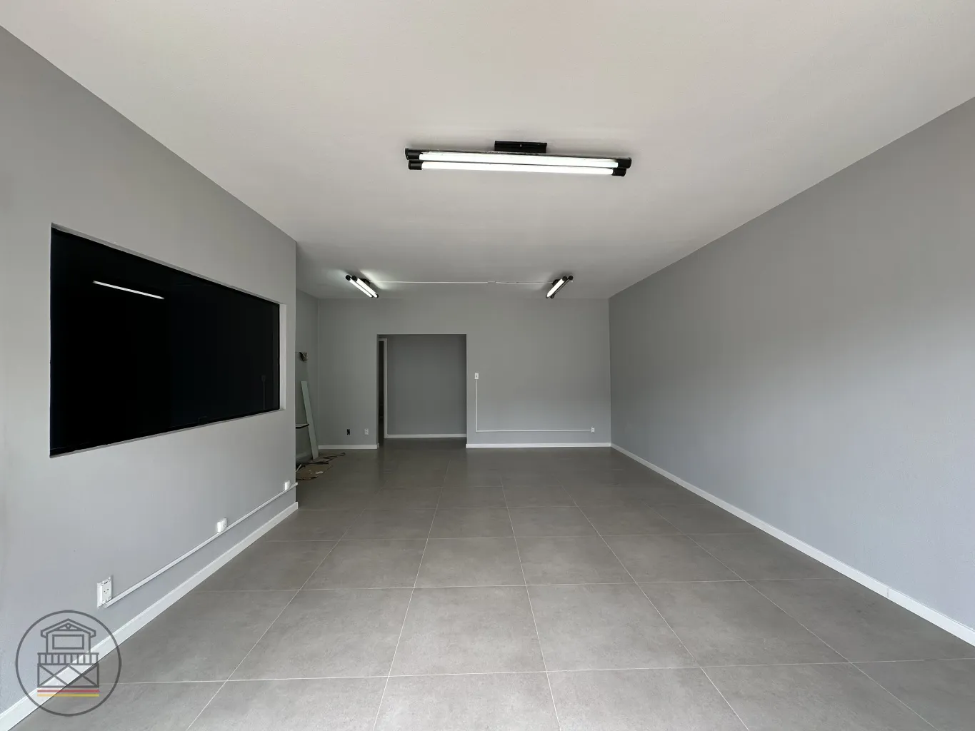 Sala Comercial com localização privilegiada de aproximadamente 110m no Bairro da Velha em Blumenau/SC. — foto 3