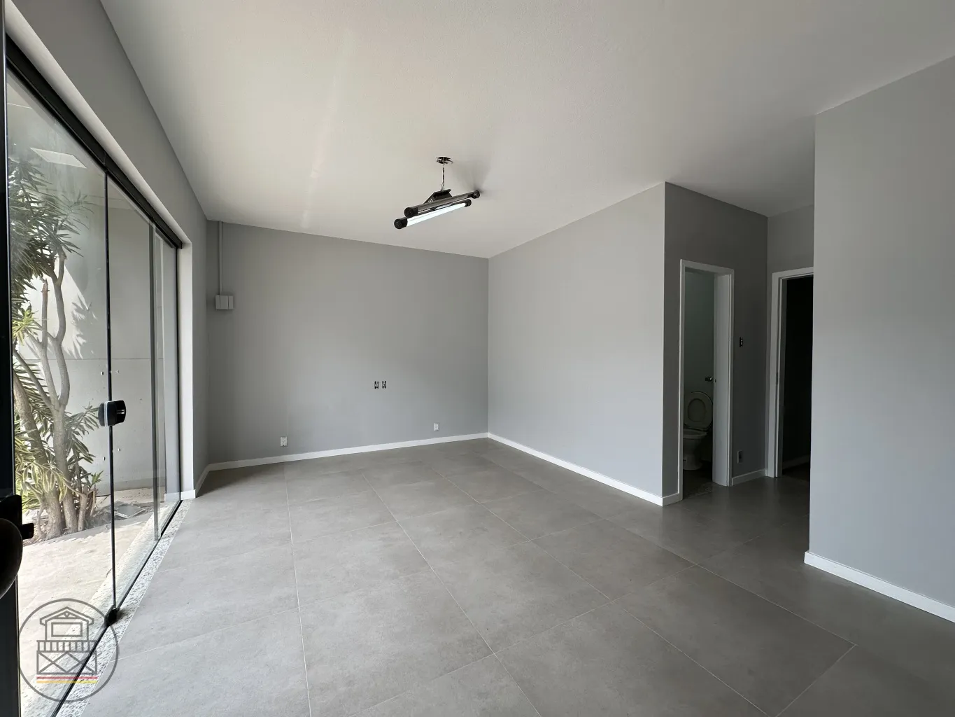 Sala Comercial com localização privilegiada de aproximadamente 110m no Bairro da Velha em Blumenau/SC. — foto 4