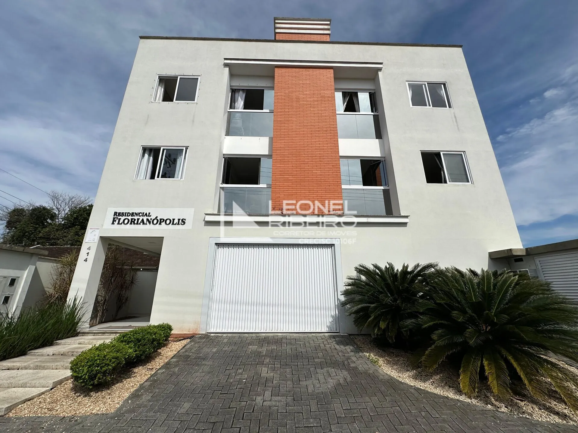 Apartamento à venda com 2 dormitórios, 55,58 m no bairro Das Capitais em Timbó-SC. — foto 3