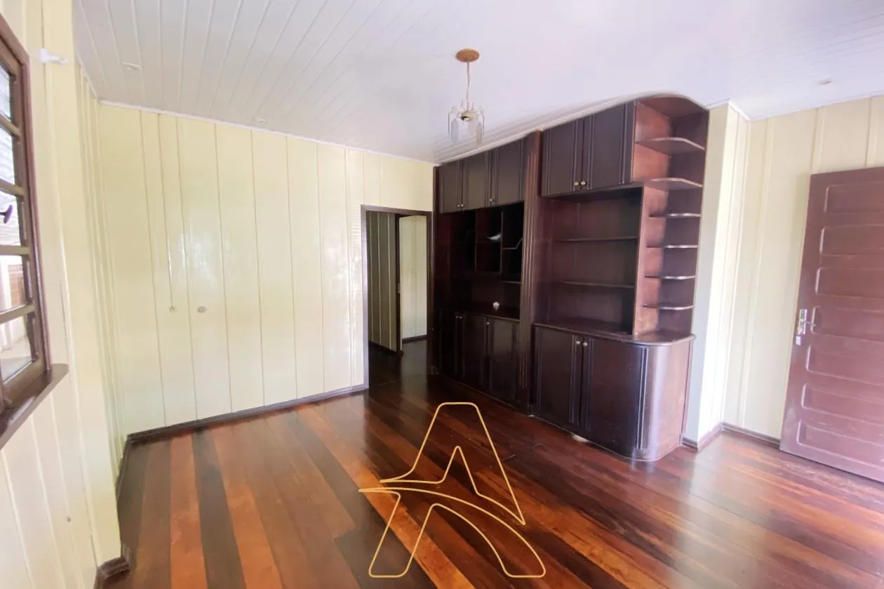 Ótima Oportunidade – Casa com Amplo Terreno no Bairro Fortaleza — foto 4