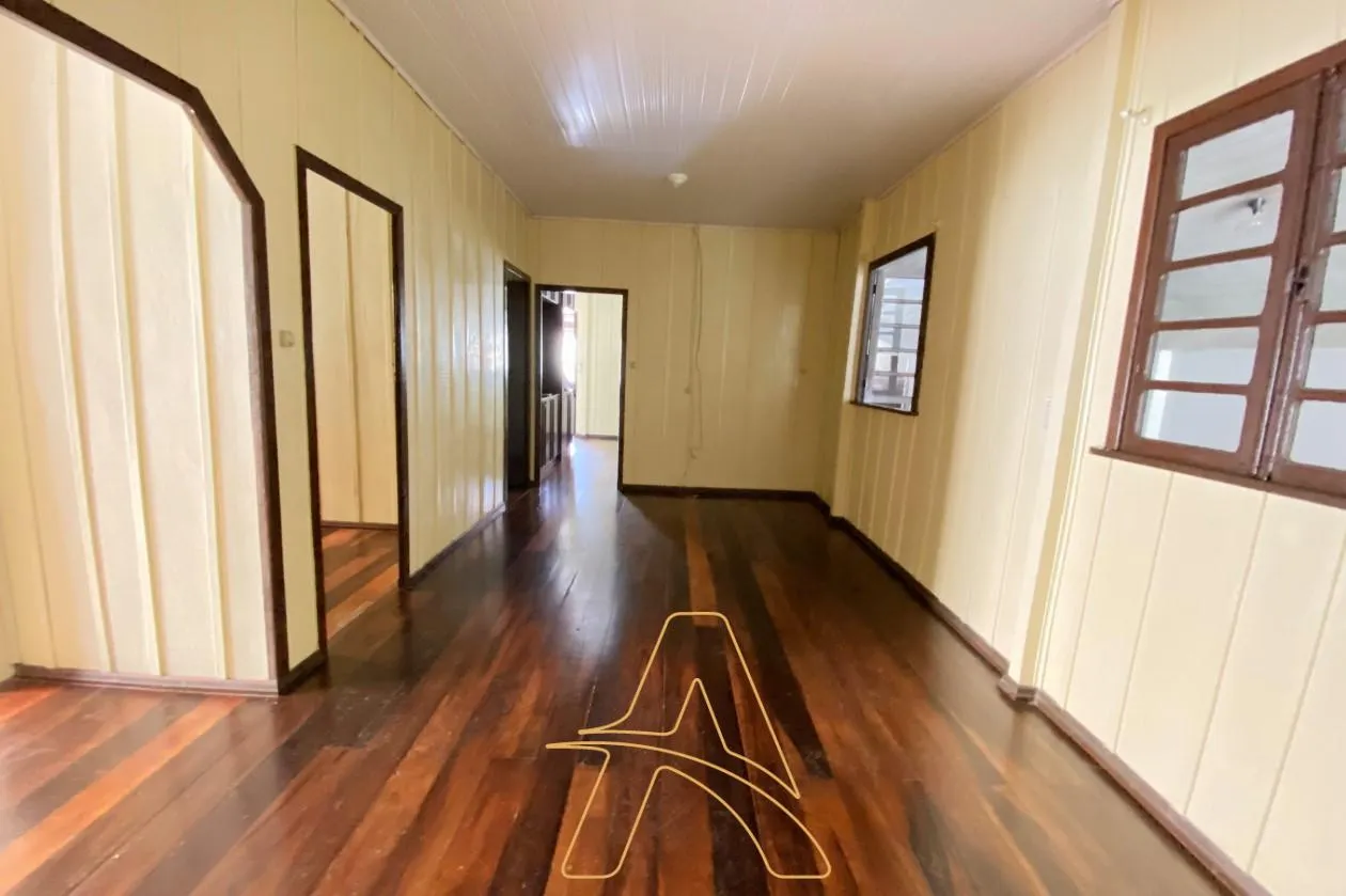 Ótima Oportunidade – Casa com Amplo Terreno no Bairro Fortaleza — foto 5
