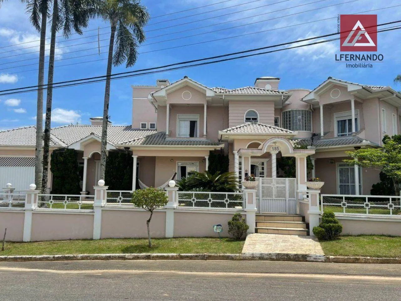 Casa com 4 dormitórios, sendo 2 suítes à venda, 550 m por R$ 3.500.000 - Itoupava Norte - Blumenau/SC - foto 1