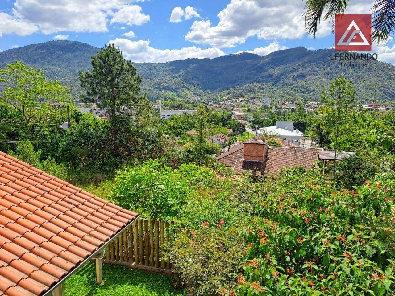 Casa com 3 dormitórios, sendo 2 suítes à venda, 280 m por R$ 1.400.000 - Centro - Pomerode/SC — foto 6