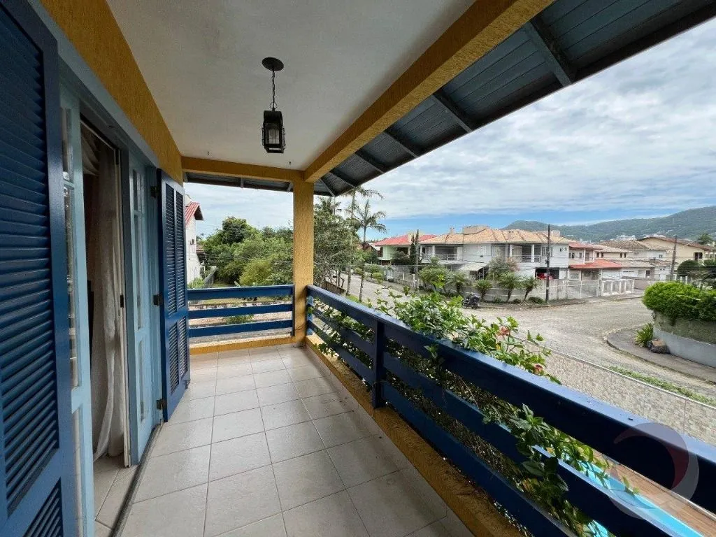 Casa com 4 dormitórios à venda, 400 m por R$ 1.900.000,00 - Santa Mônica - Florianópolis/SC - foto 1