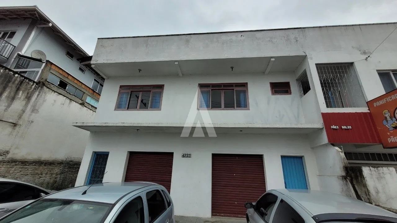 Prédio Comercial à venda no bairro Iririú em Joinville, por R$ 1.100.000.00. - foto 1