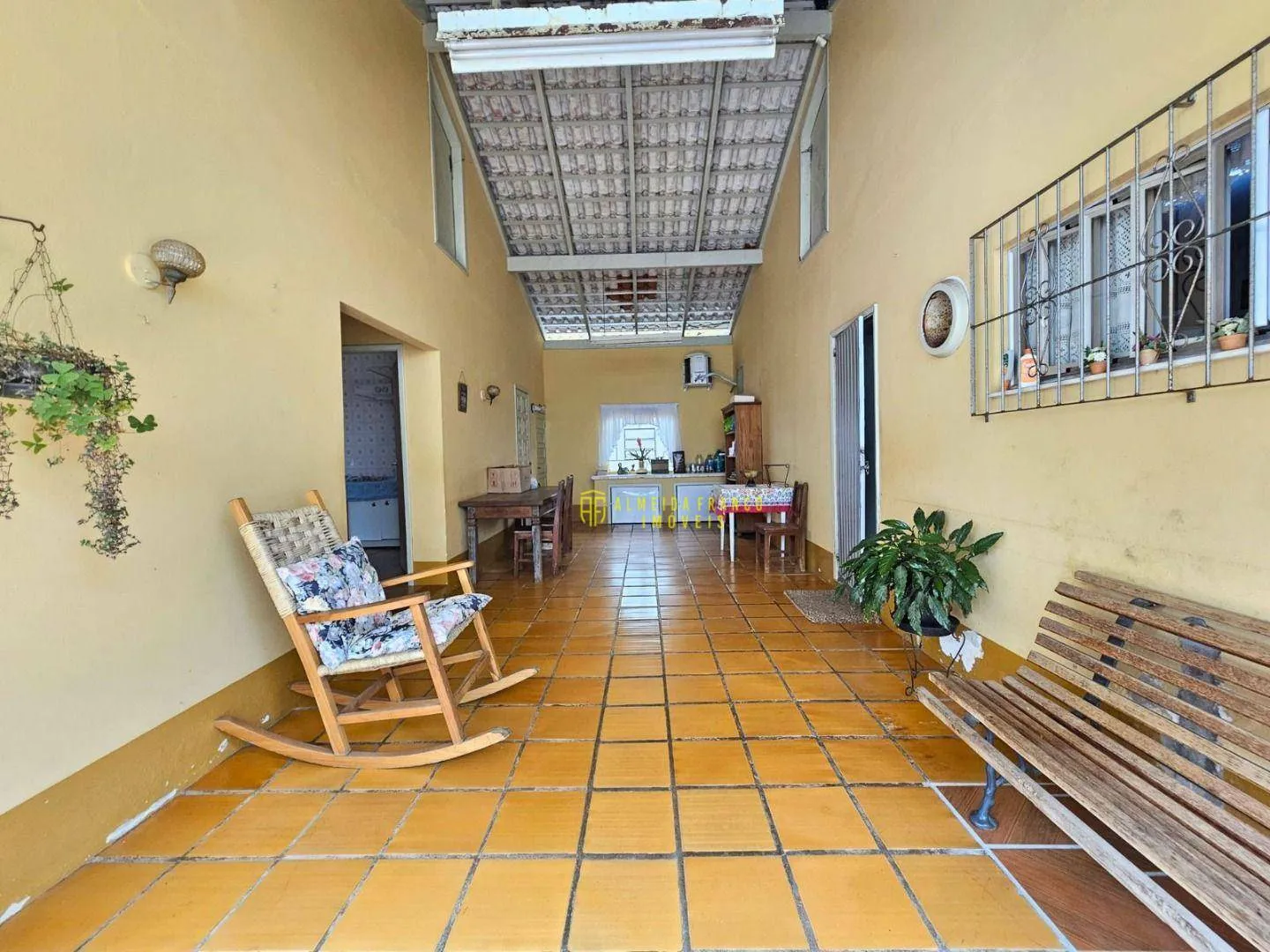 Casa com amplo terreno de 684m no Bairro Itoupava Norte. — foto 4