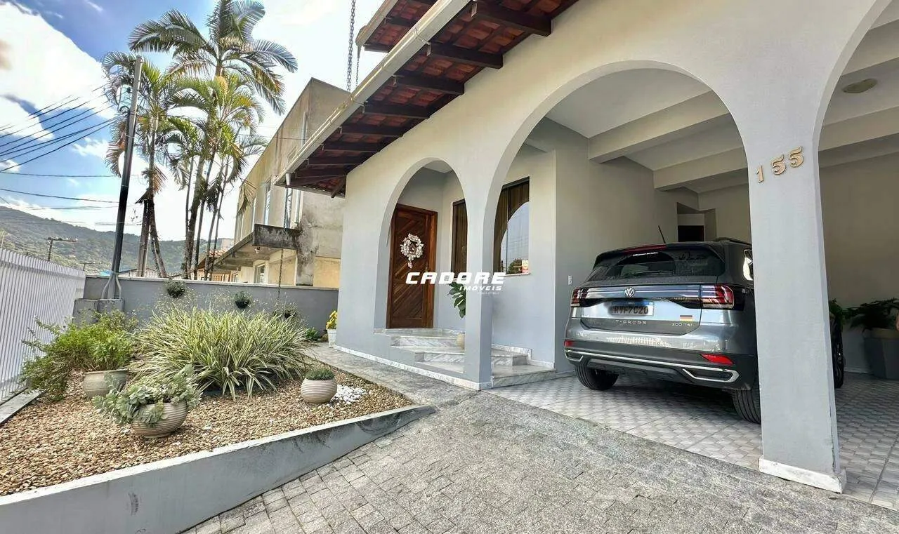 Excelente Residência com 4 Dormitórios no Bairro Garcia I Cadore Imóveis - foto 1