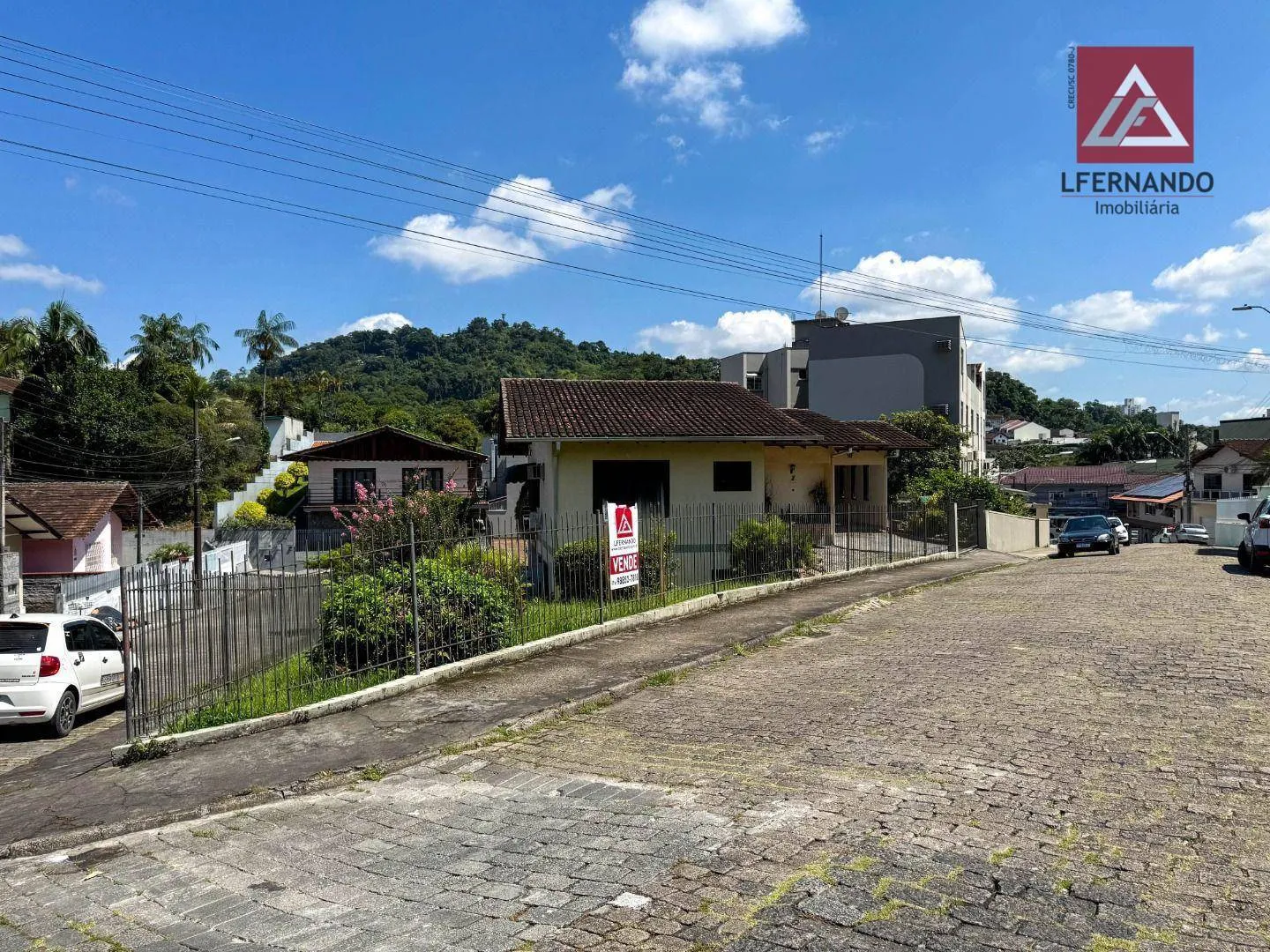 Casa com 6 dormitórios, sendo 2 suítes à venda, 261 m por R$ 1.200.000 - Água Verde - Blumenau/SC — foto 2
