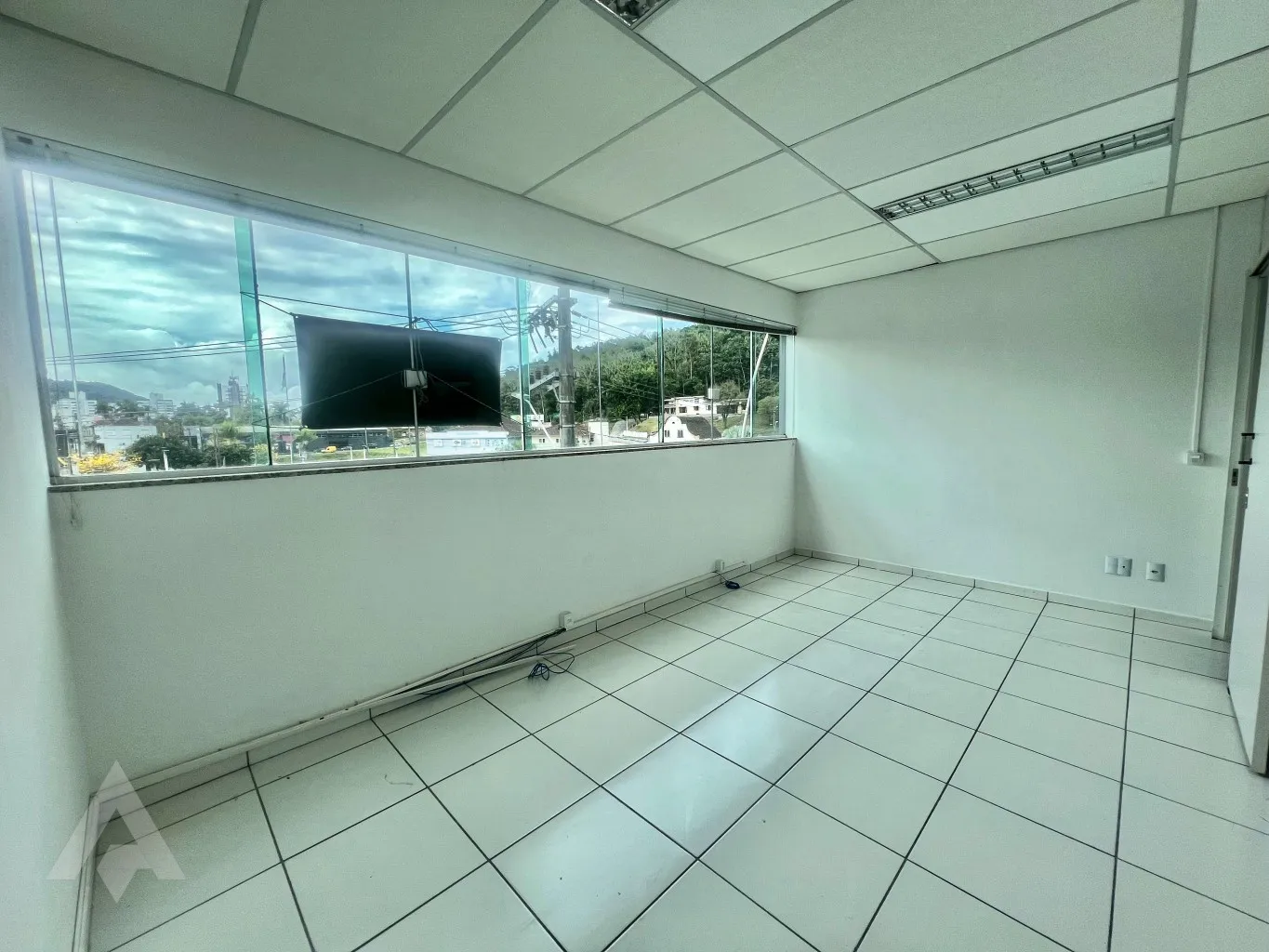 Sala comercial de 70m para locação por R$ 2.478,00 - Bairro Itoupava Seca - Blumenau/SC — foto 5