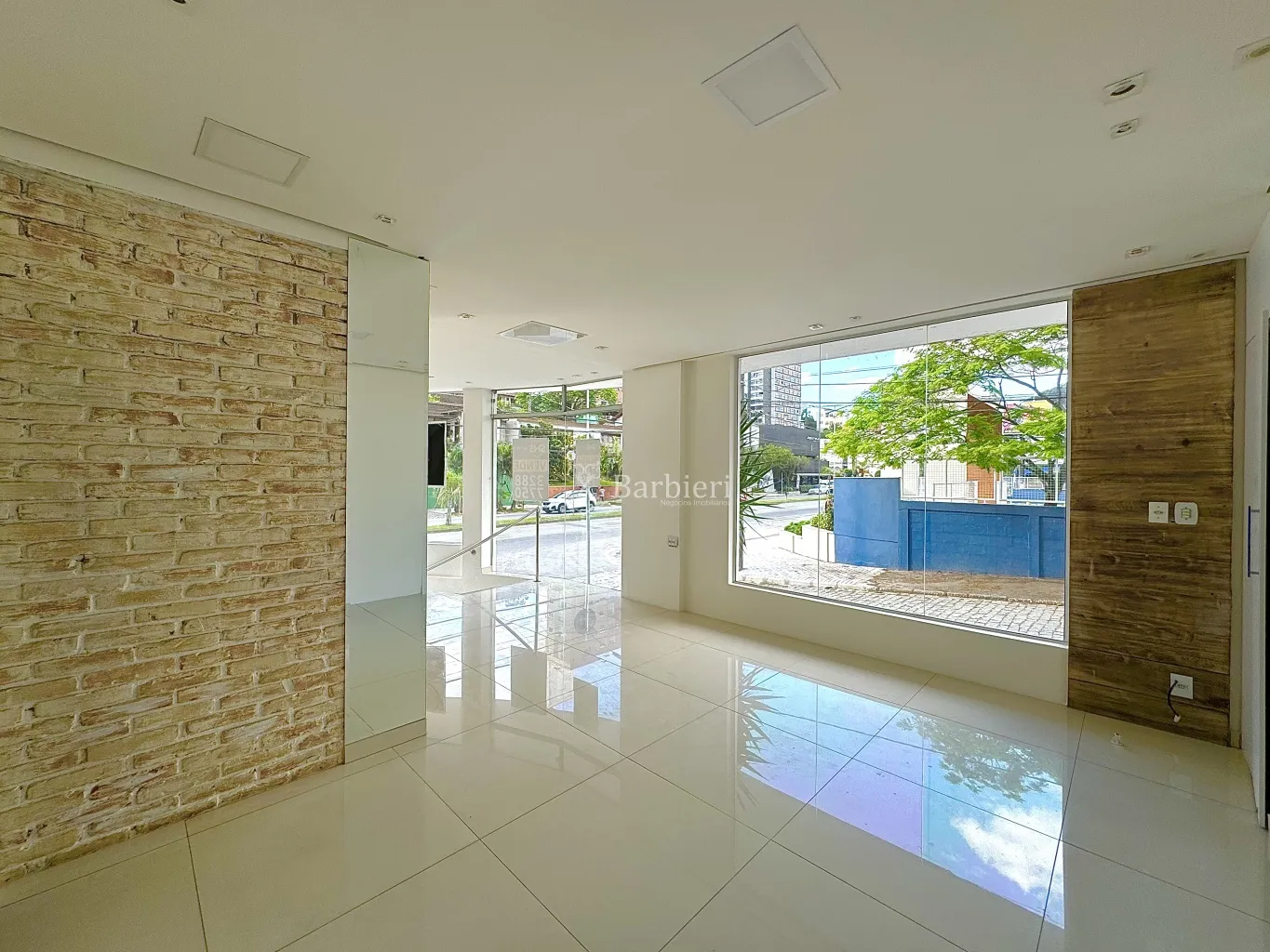 Loja comercial esquina com vitrine, 200,00 m no Bairro Victor Konder em Blumenau/SC — foto 7