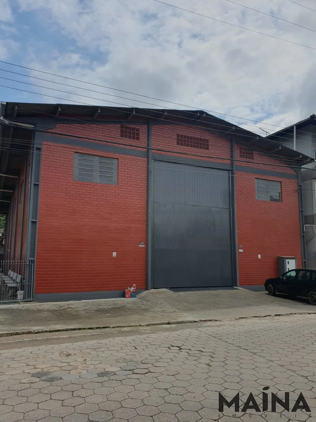 Galpão à venda no bairro Salto do Norte , 575m próximo da concessionaria Volvo R$ 2.100.000,00 Blumenau/SC — foto 2