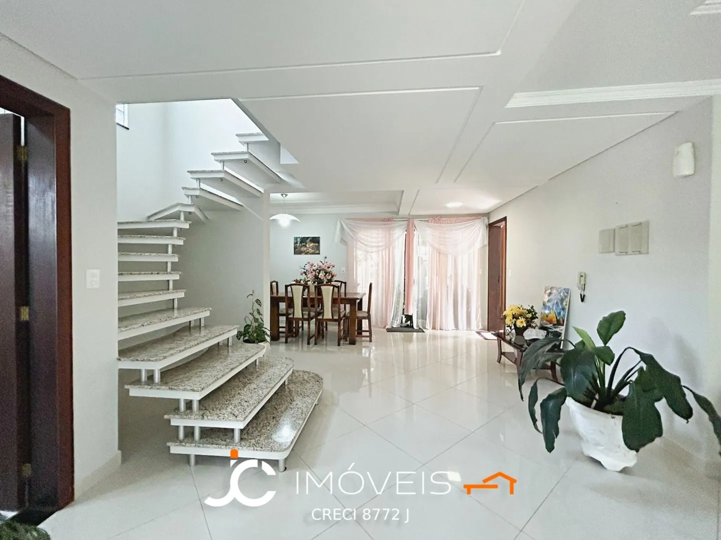 Casa com 3 dormitórios à venda, 270 m por R$ 1.100.000,00 - Bela Vista - Gaspar/SC — foto 7