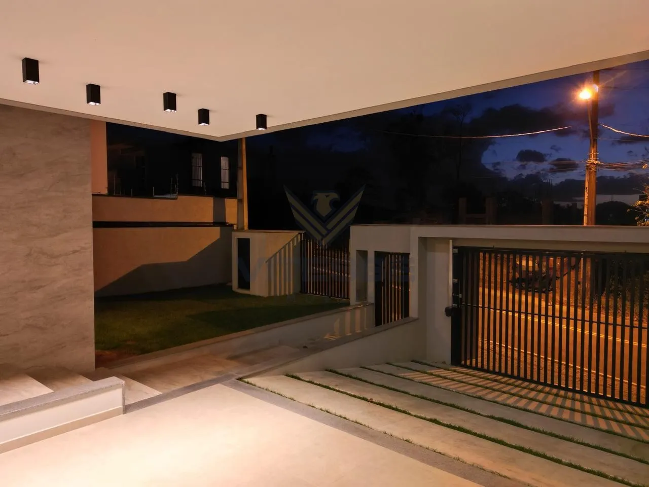 Casa de Alto Padrão a 10 Metros do Centro de Indaial. — foto 5