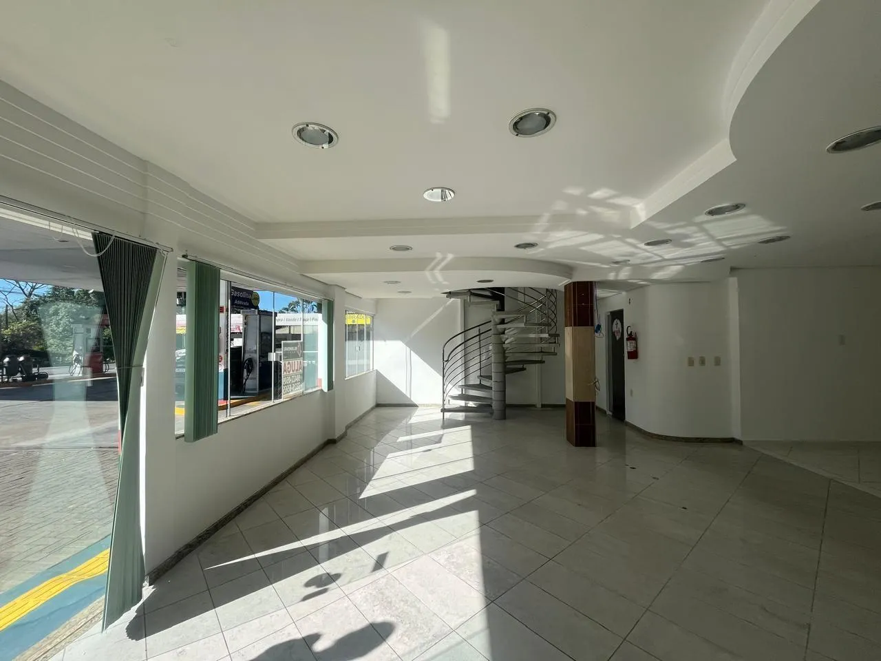 Excelente sala comercial térrea no Encano — foto 2
